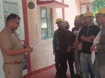 श्रमिकों को वेतन मांगने पर मिल रही धमकियां, ठेका कर्मियों ने दर्री पुलिस से की शिकायत