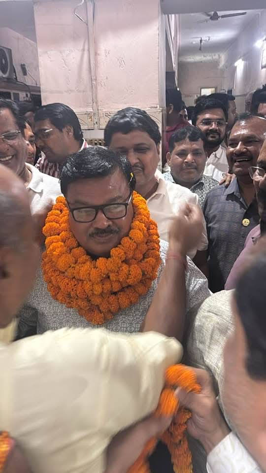 बजरंग के सिर सजा अग्रवाल सभा अध्यक्ष का ताज कोषाध्यक्ष चुने गए महावीर केडिया,उपाध्यक्ष पद पर आशीष को मिली जीत