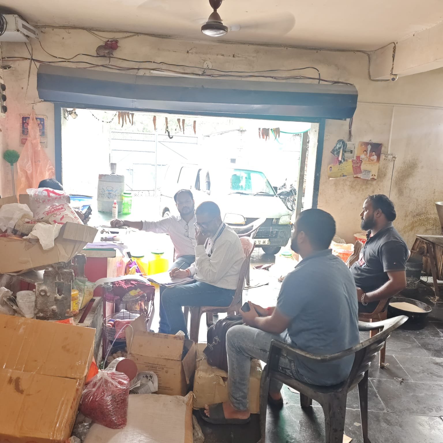रक्षाबंधन पर्व के मद्देनजर खाद्य प्रतिष्ठानों में सघन निरीक्षण